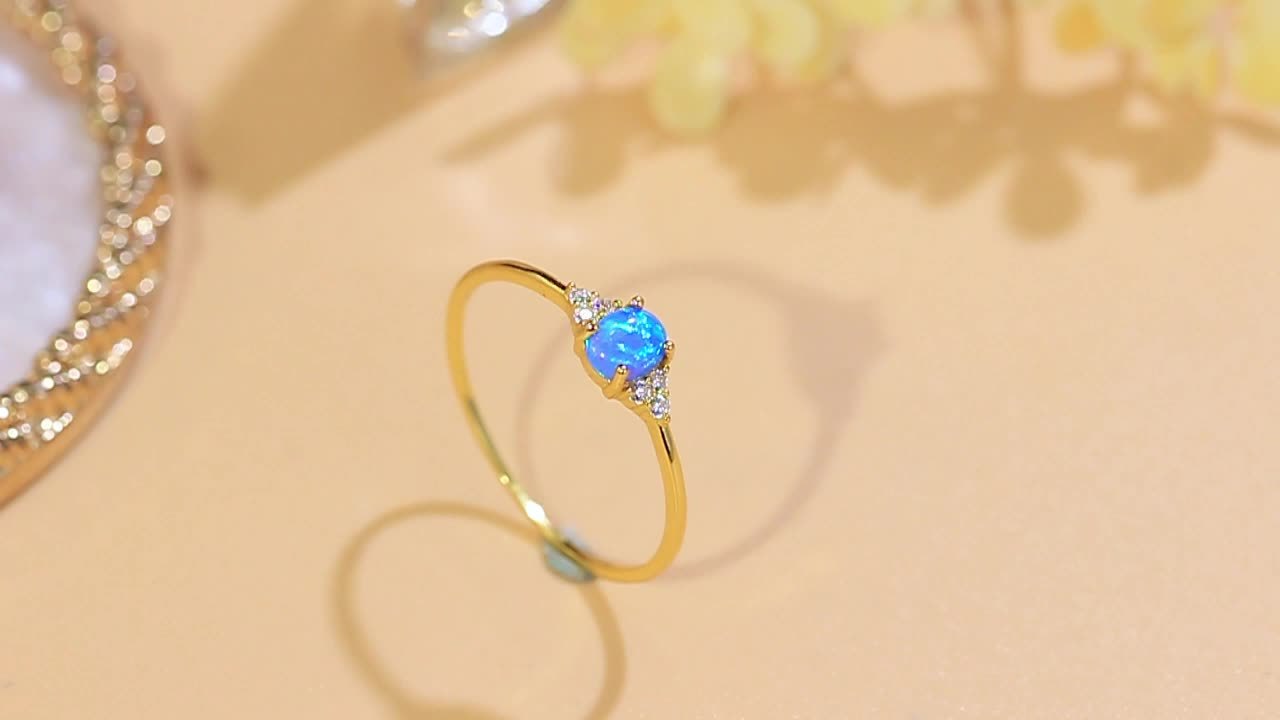 Women's 925 Sterling Silver Golden Plated Retro Style Round Opal Engagement Ring